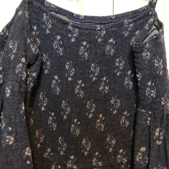 Off the shoulder Romper - Picture 4 of 4